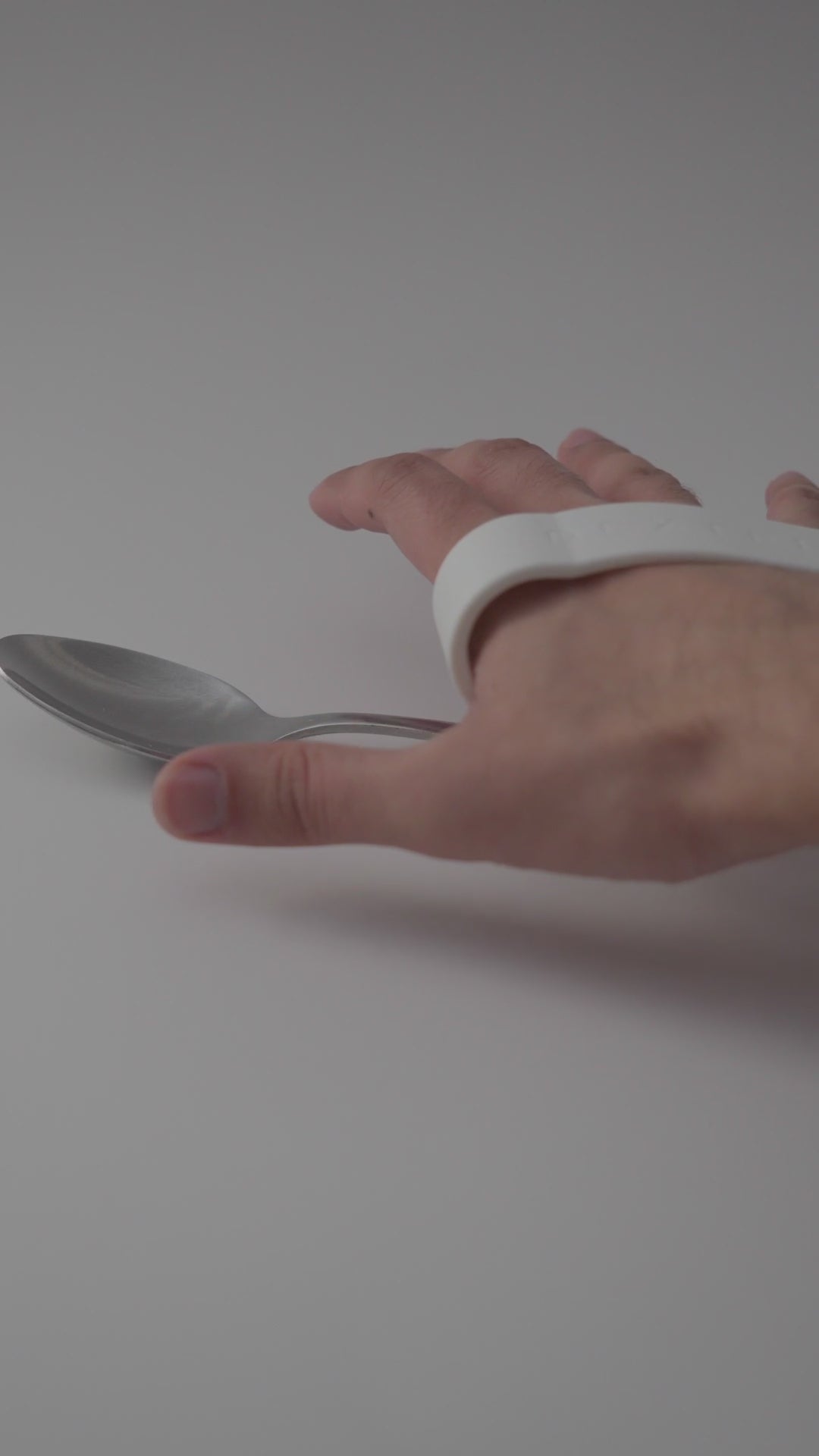 Wearable eating aid for stroke recovery patients